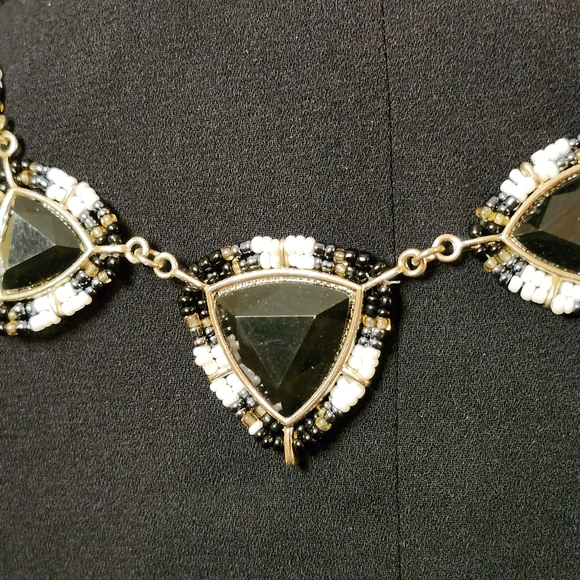 Vintage Black and Gold Beaded Necklace - Picture 2 of 4